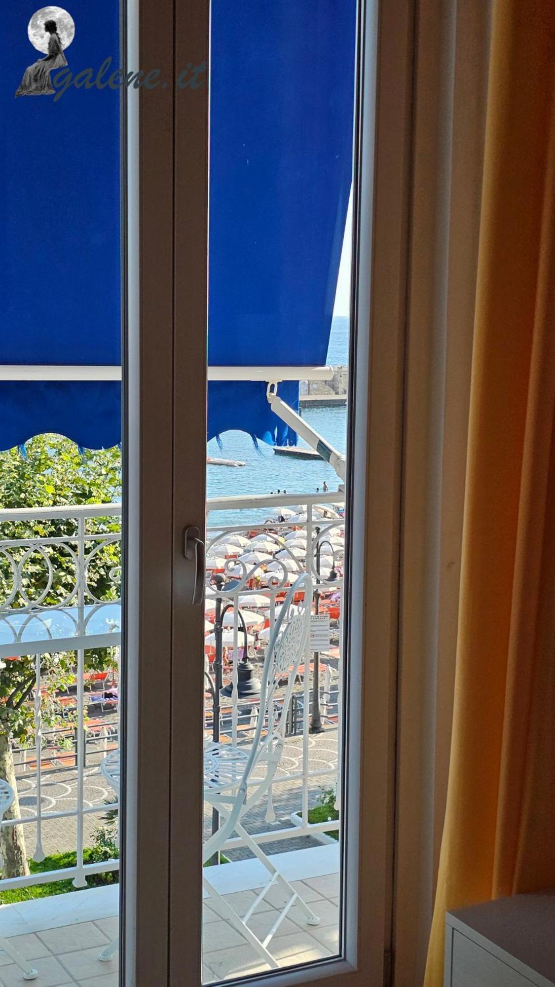 Galene - Beachfront In Costa D'Amalfi Maiori Εξωτερικό φωτογραφία